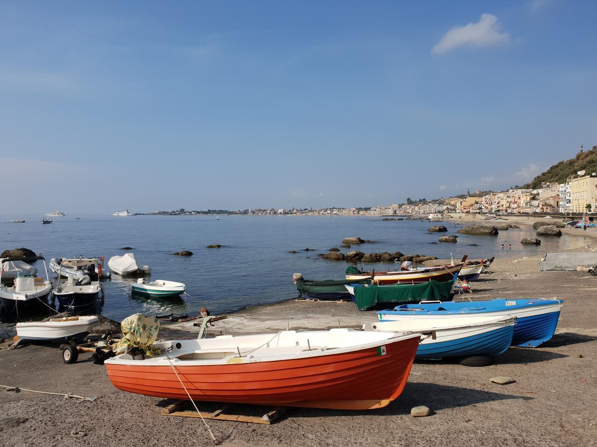 Th Luxury Rooms & Apartment Giardini Naxos Exterior foto